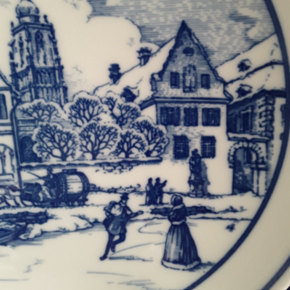 VINTAGE HUTSCHENREUTHER 1987 Ltd Edition Wall Plate - Picture 3 of 8